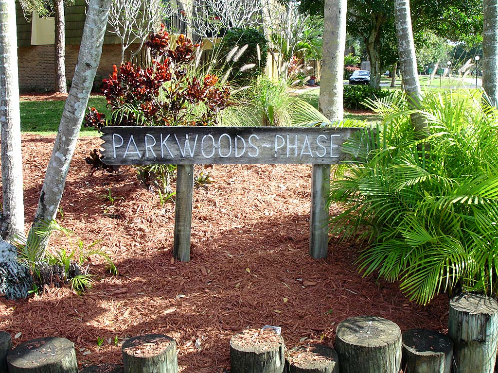 Parkwoods Signage